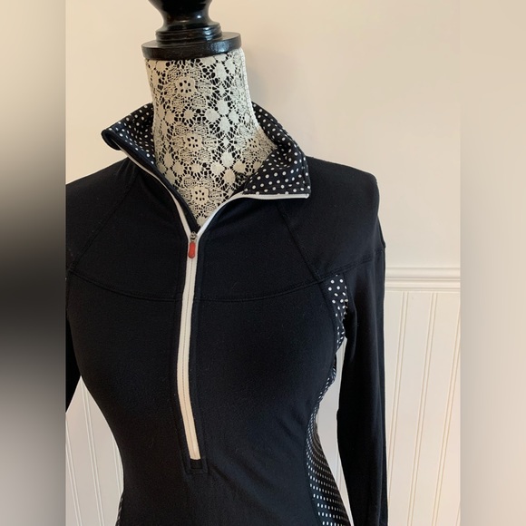 lululemon athletica Sweaters - Lululemon half zip sweater